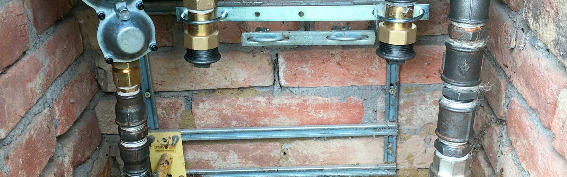 Plyn a tlakové zkoušky